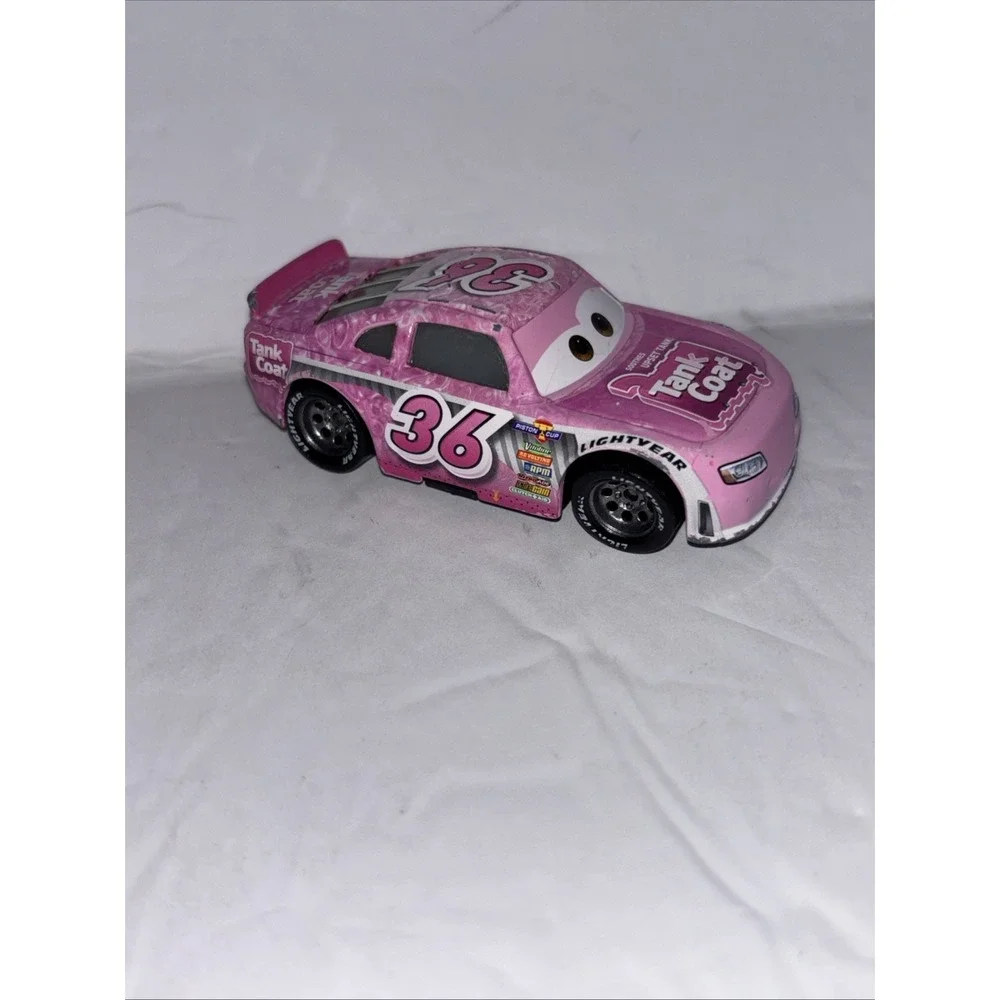 Disney Pixar Cars 3 Reb Meeker Tank Coat 36 Diecast Car Piston Cup 3